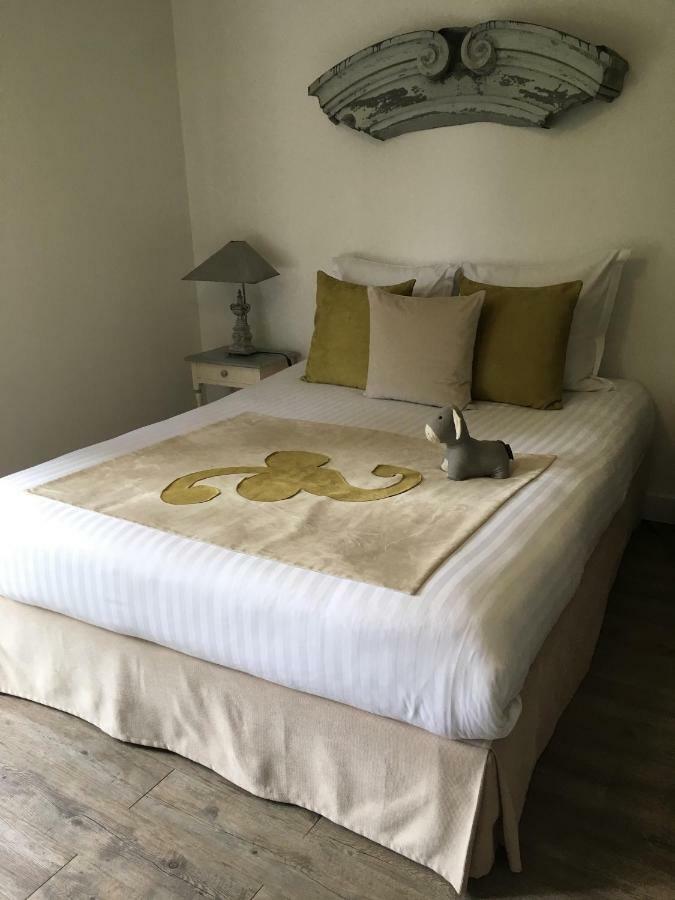 Bed and Breakfast Le Puits D'Angle Thibivillers Екстер'єр фото