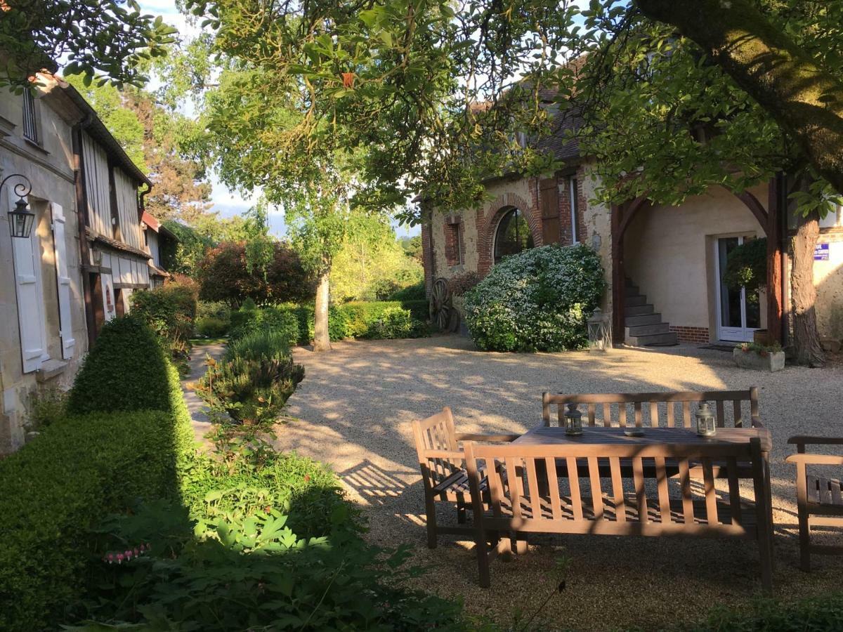 Bed and Breakfast Le Puits D'Angle Thibivillers Екстер'єр фото